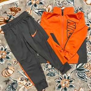 Toddler boy size 2T NIKE outfit